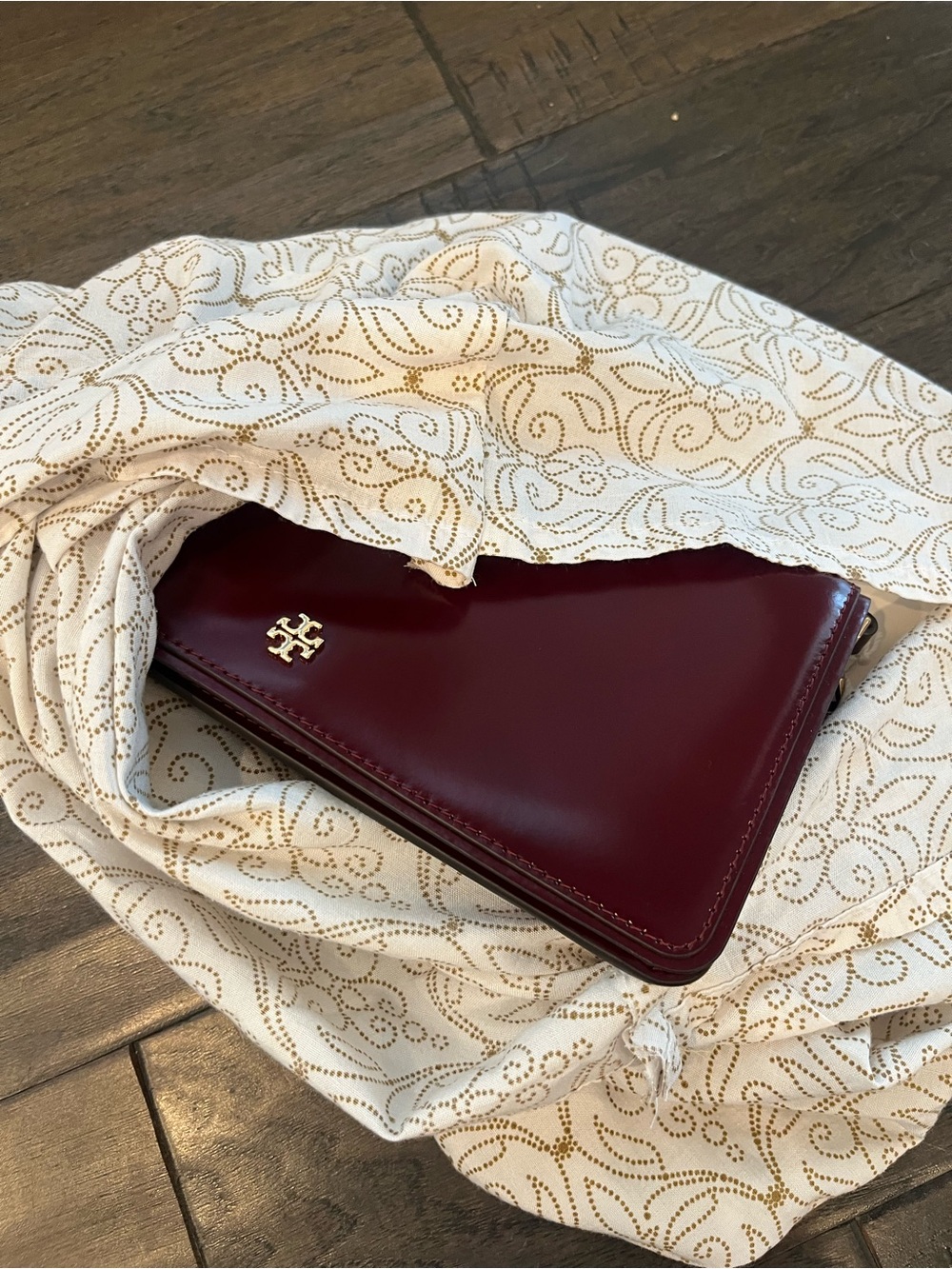 NWT Tory Burch Emerson Patent Convertible Leather Crossbody | Royal Burgundy - Picture 14 of 14